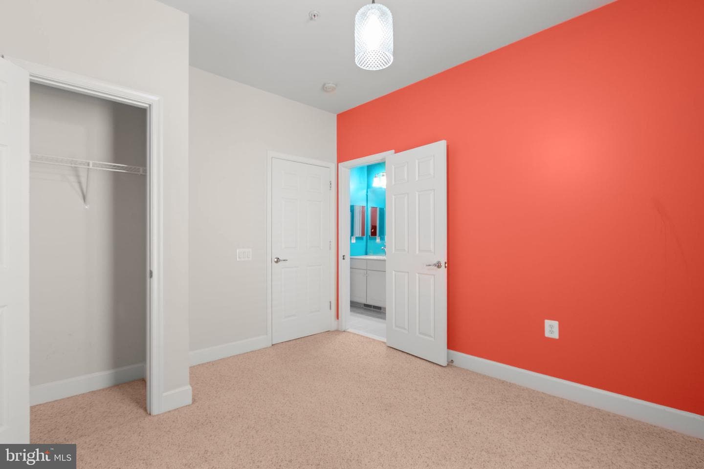 76 Denison Street photo 22