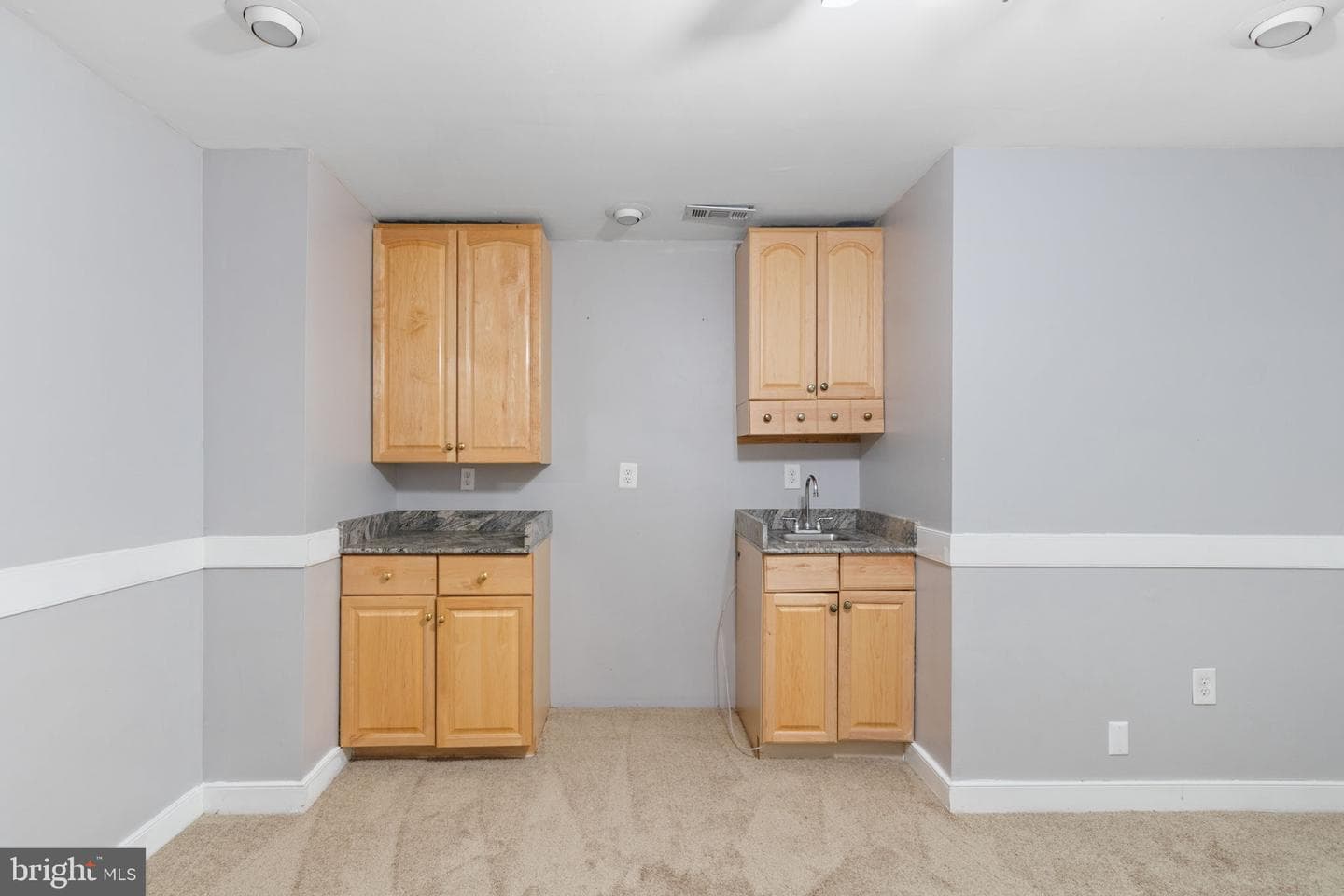 46 Monument Drive photo 32
