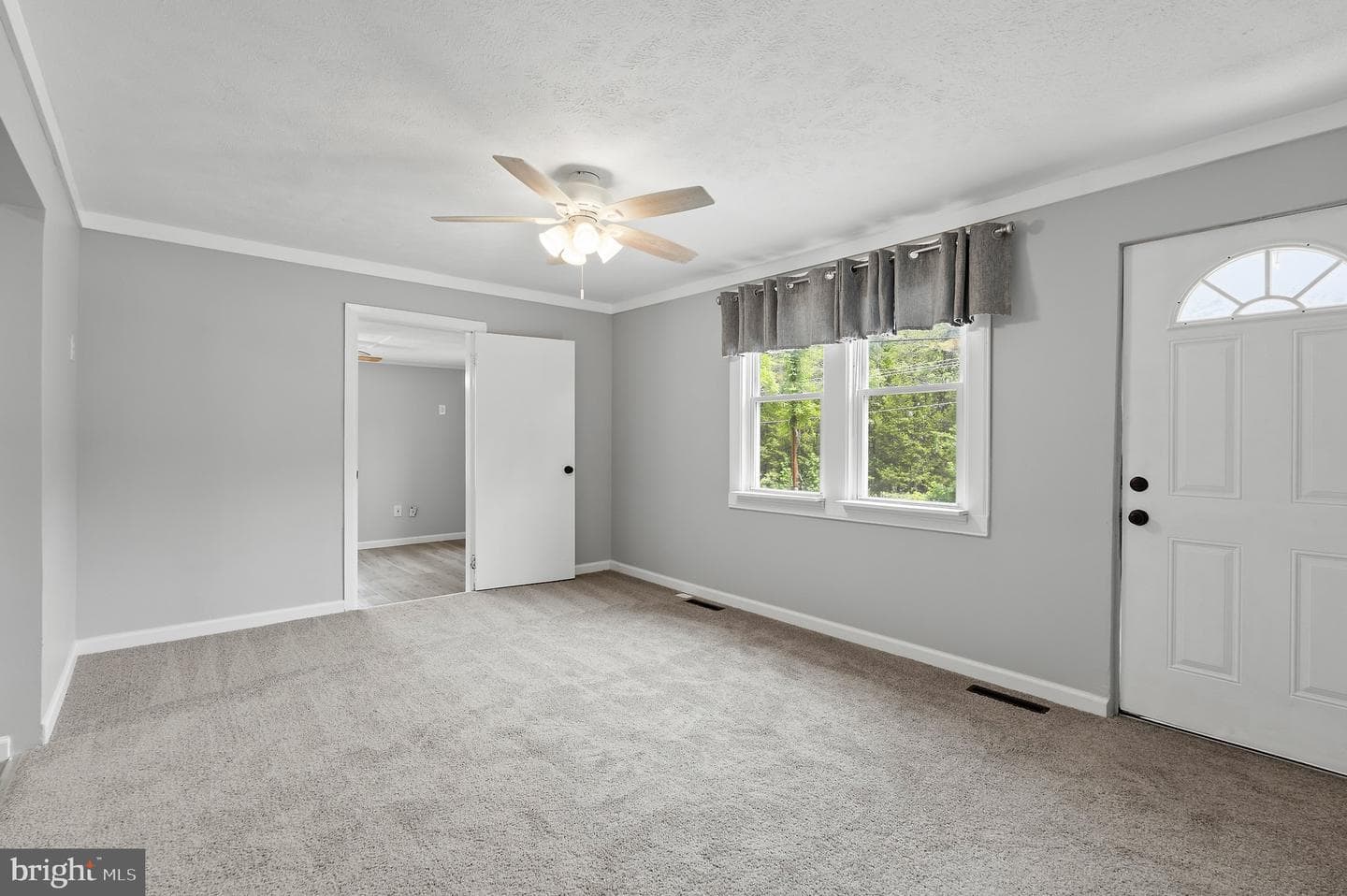 1529 Mountain View Road photo 15