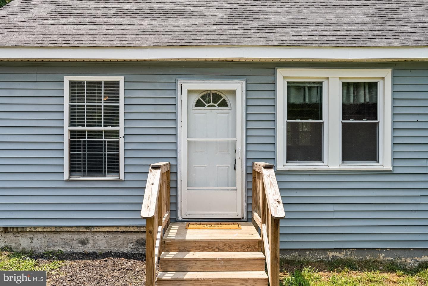 1529 Mountain View Road photo 4