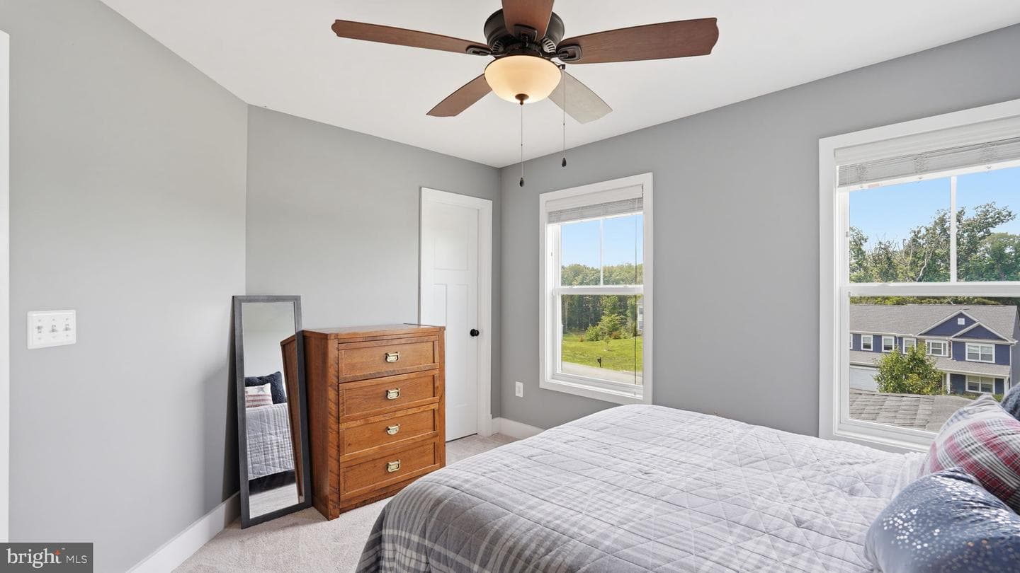 124 Brooke Point Court photo 31