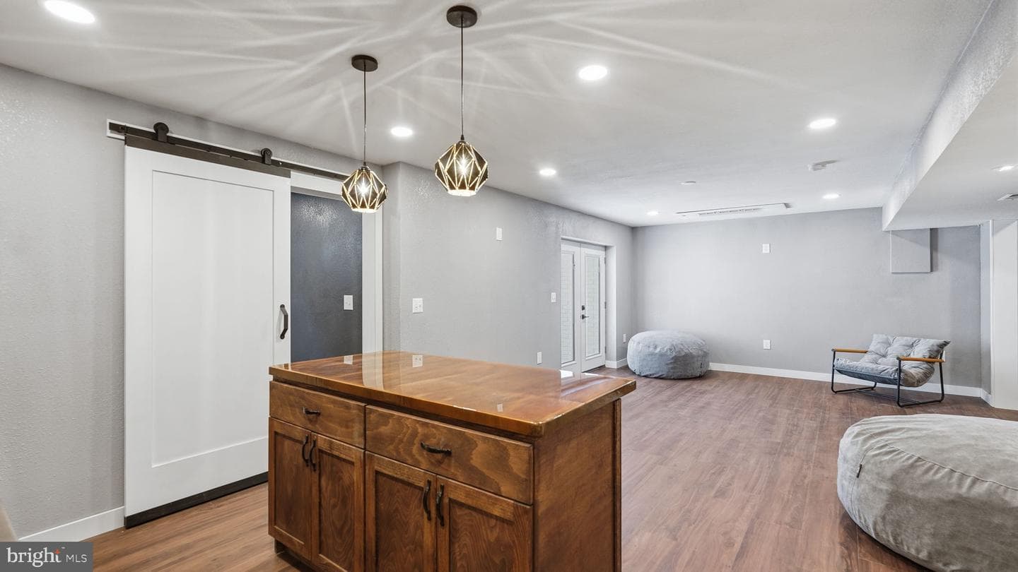 124 Brooke Point Court photo 41