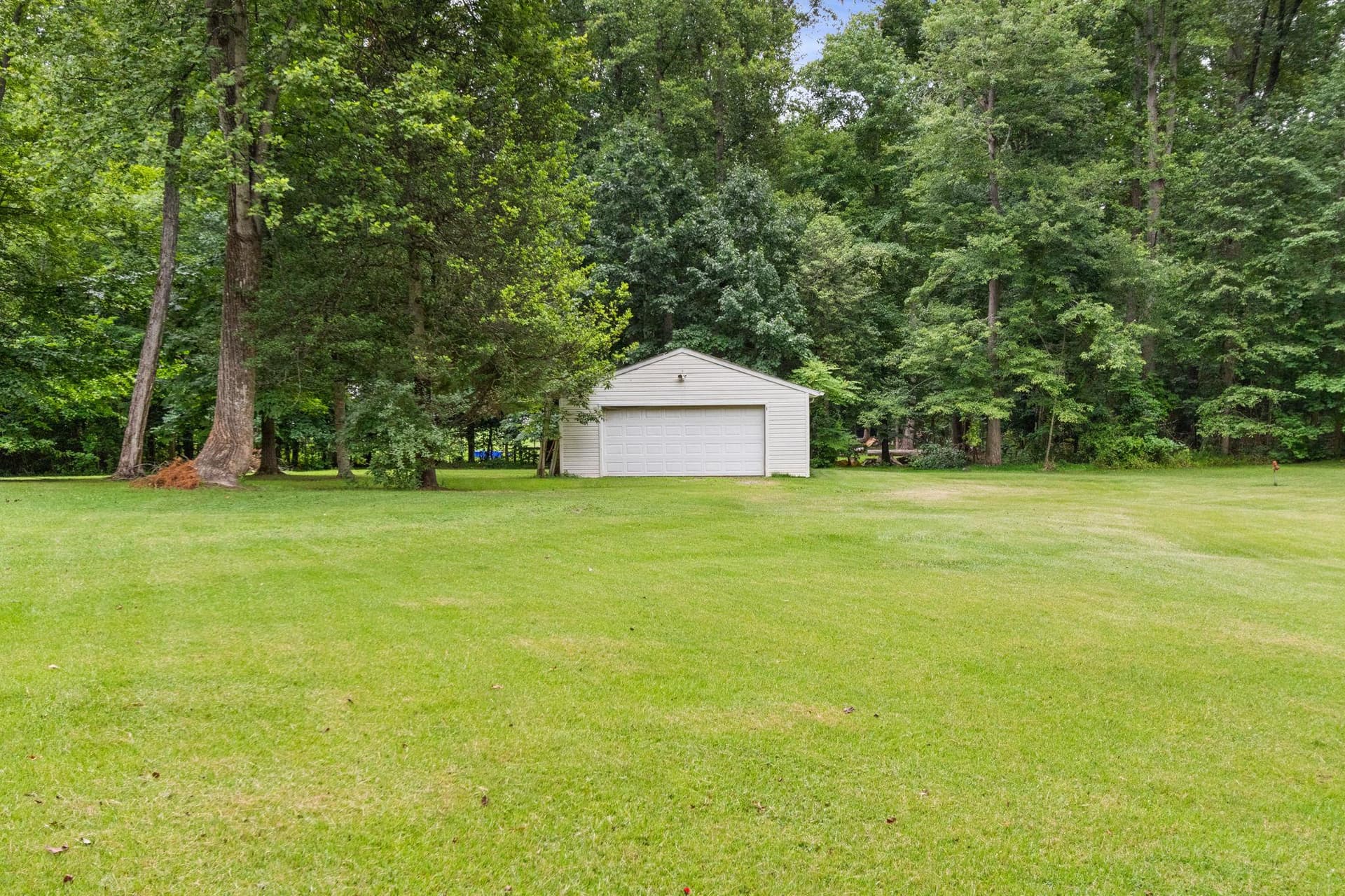 212 Sequester Drive photo 38