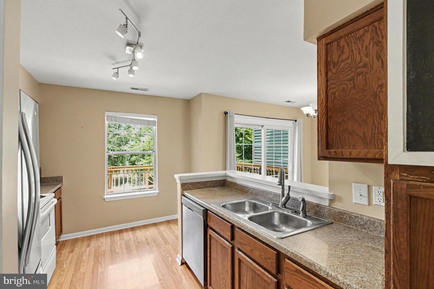 504 Providence St #504 photo 12