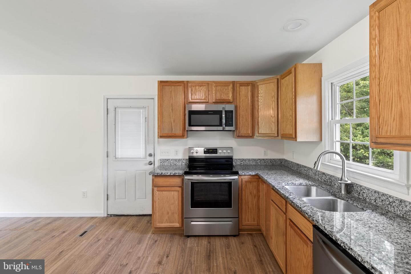 281 Truslow Road photo 4