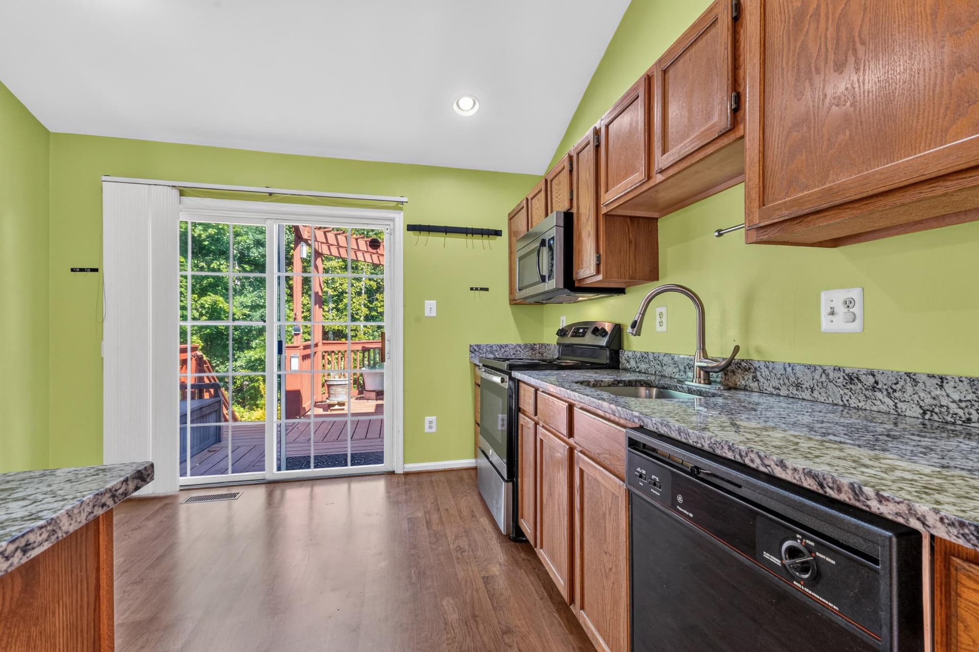 49 Clark Lane photo 6