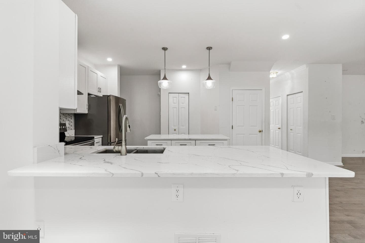 33 Jade Drive photo 16