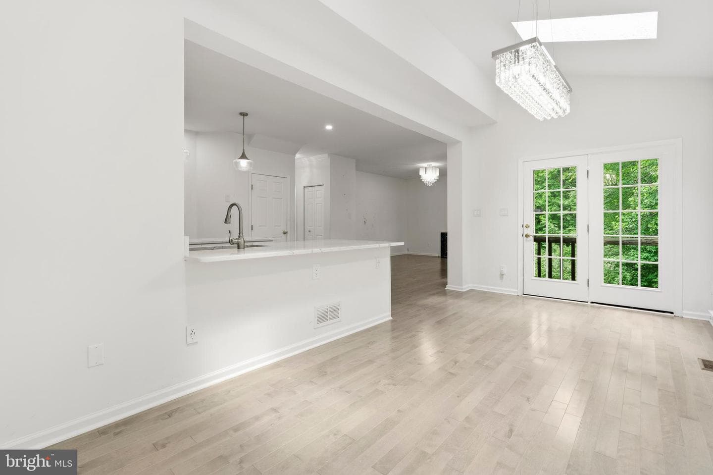 33 Jade Drive photo 18