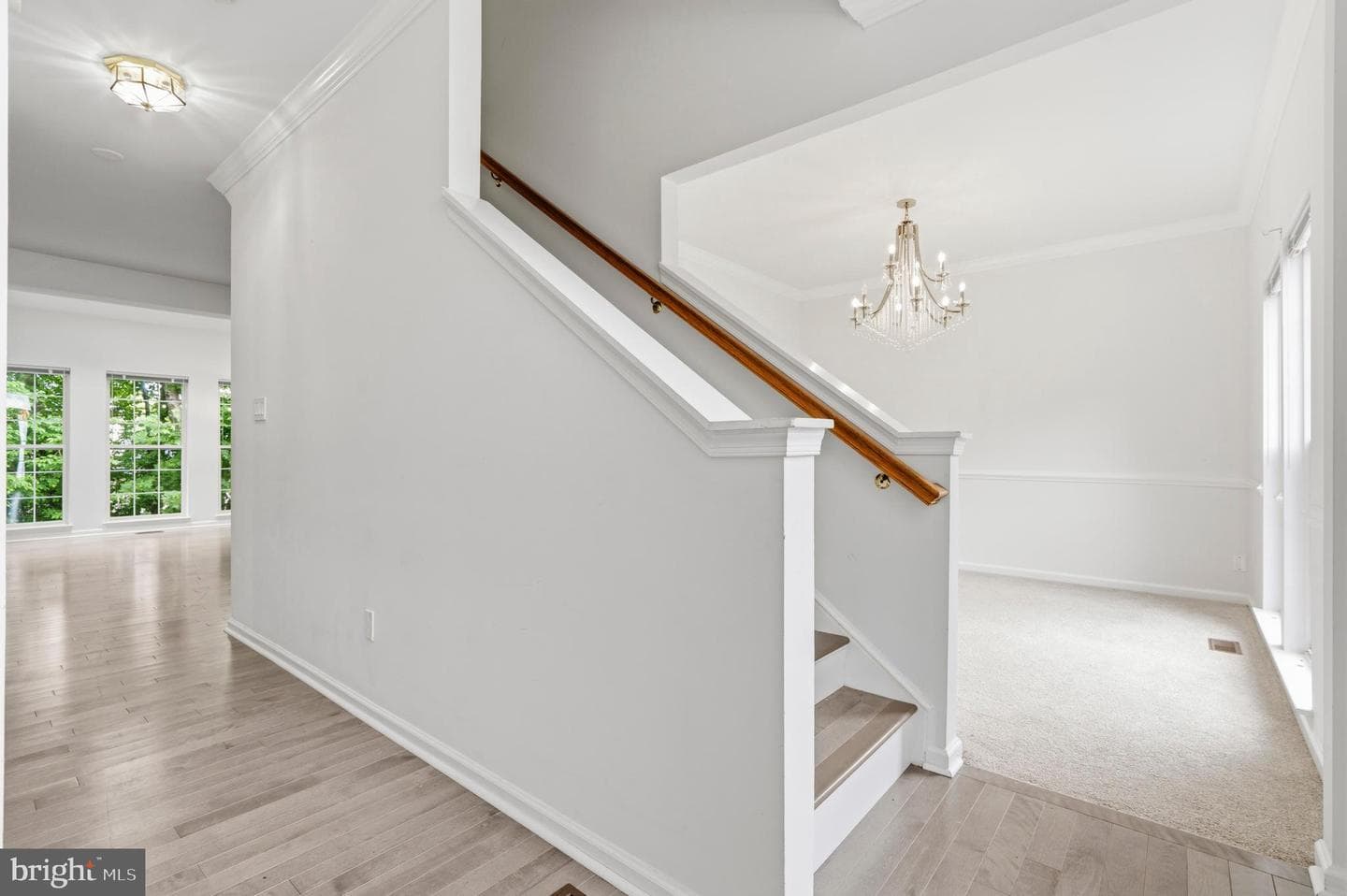 33 Jade Drive photo 5
