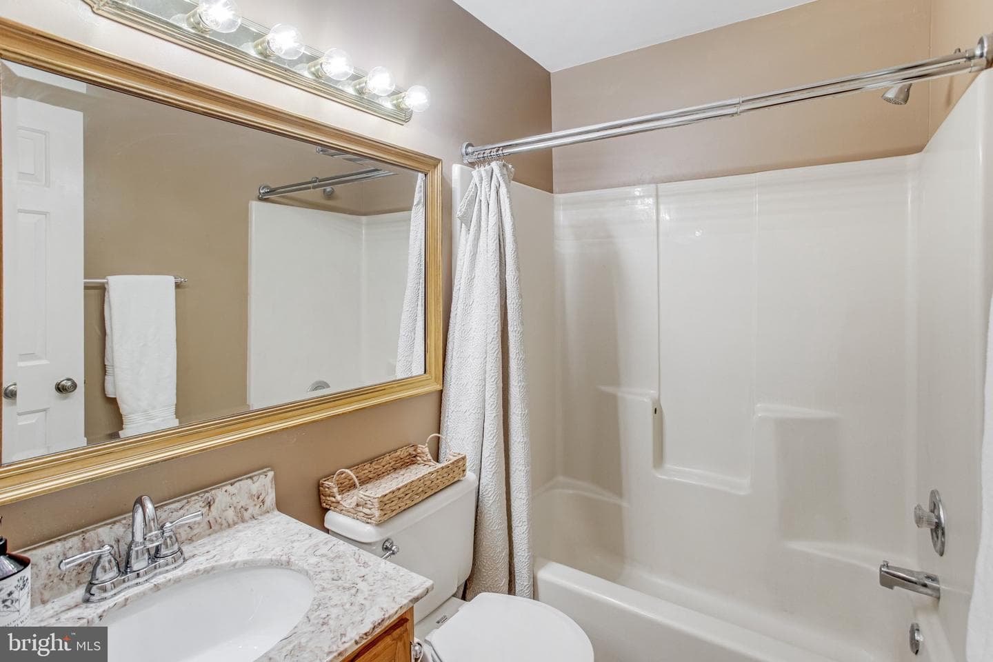 11 Pinecrest Court photo 12