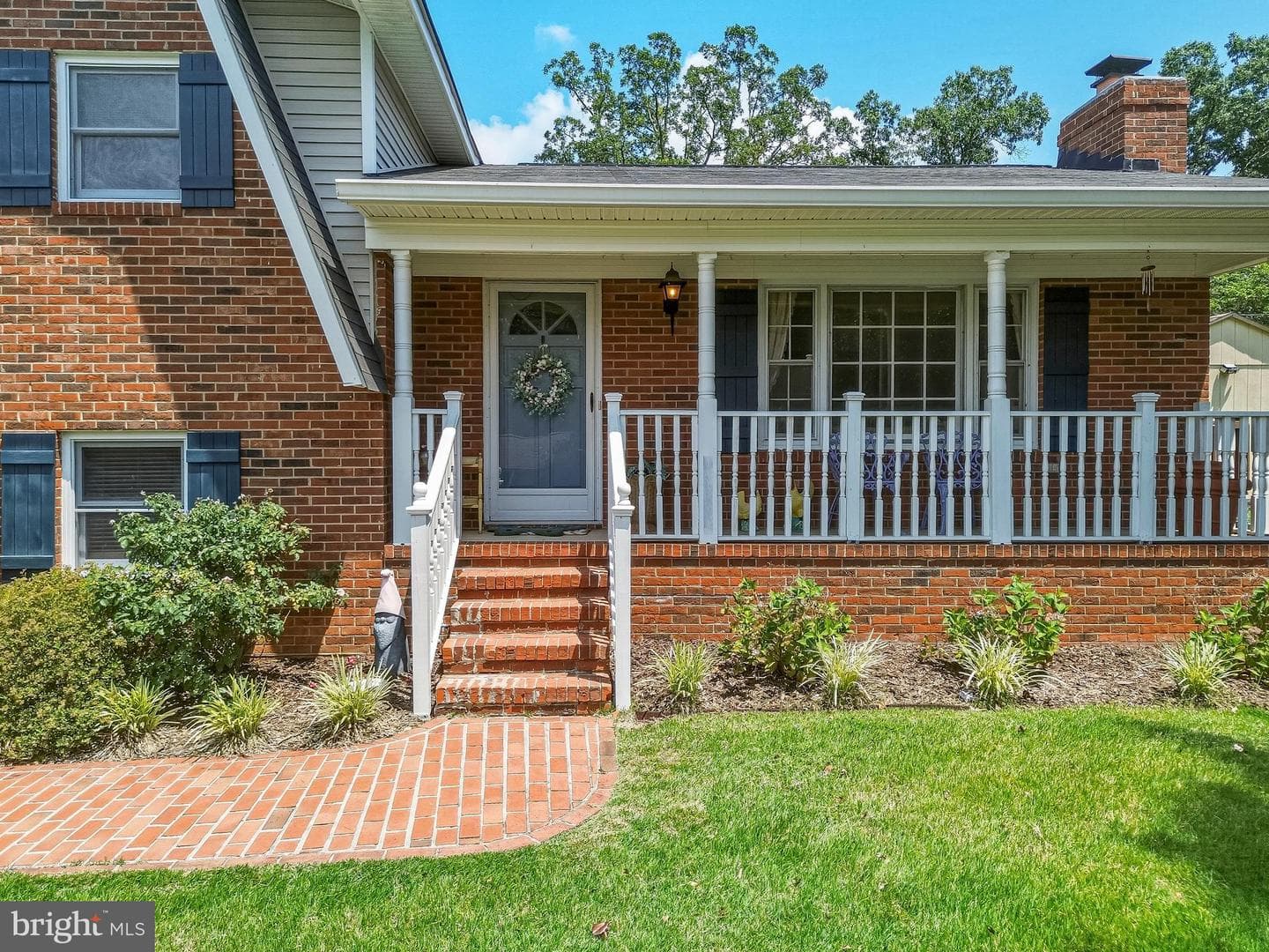 702 Edwards Drive photo 4