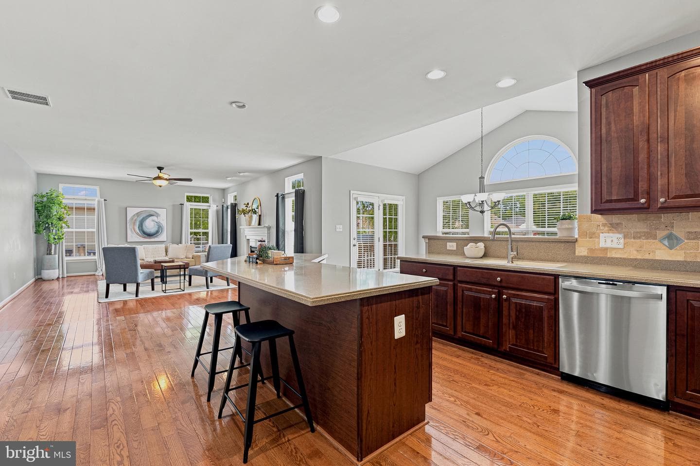 150 Riggs Road photo 15