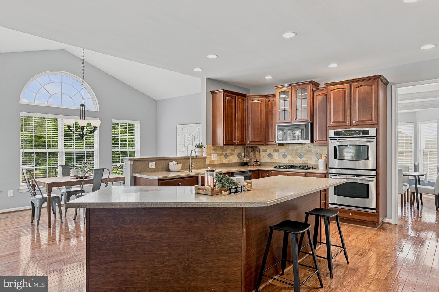 150 Riggs Road photo 16