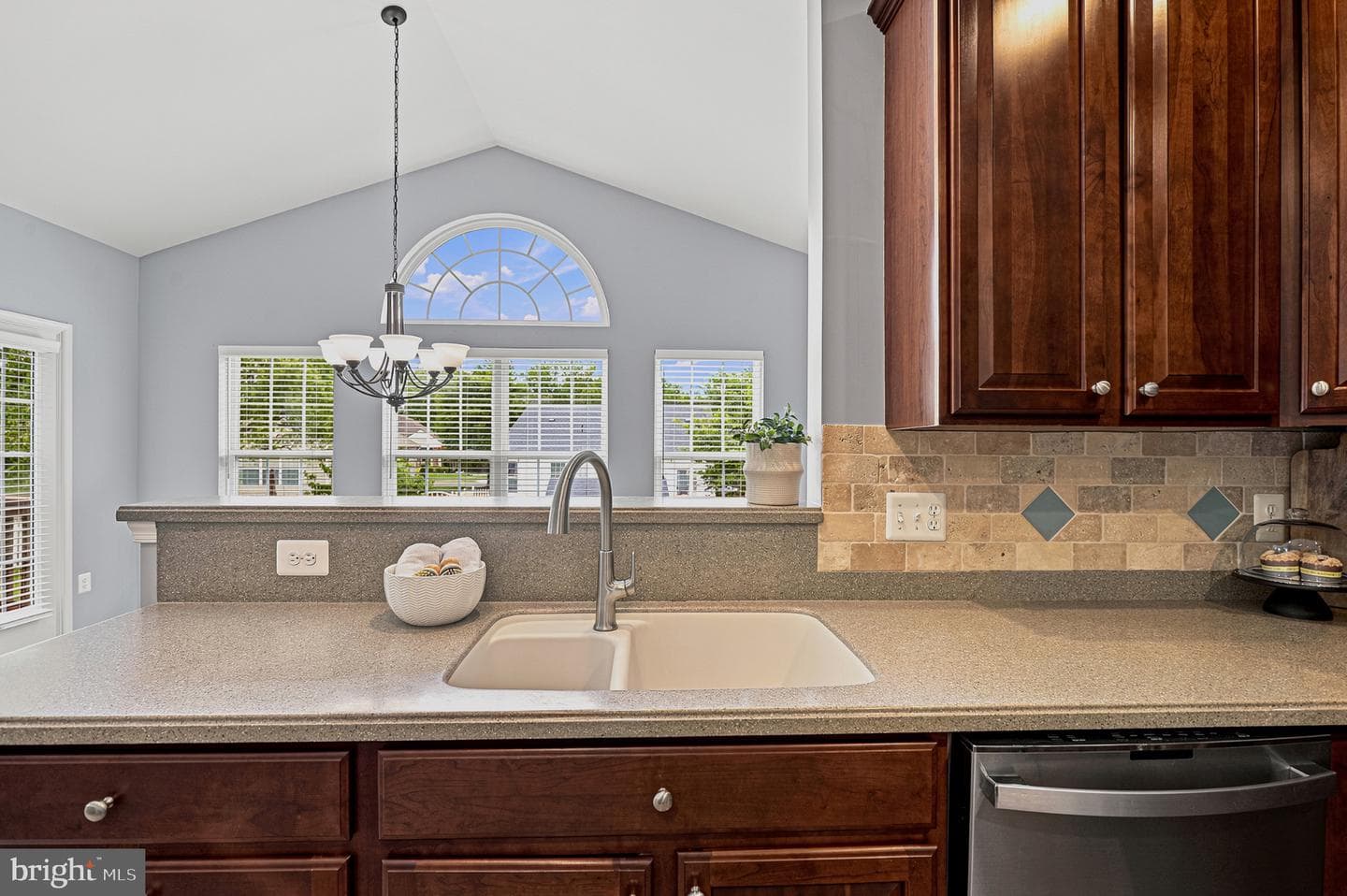150 Riggs Road photo 21