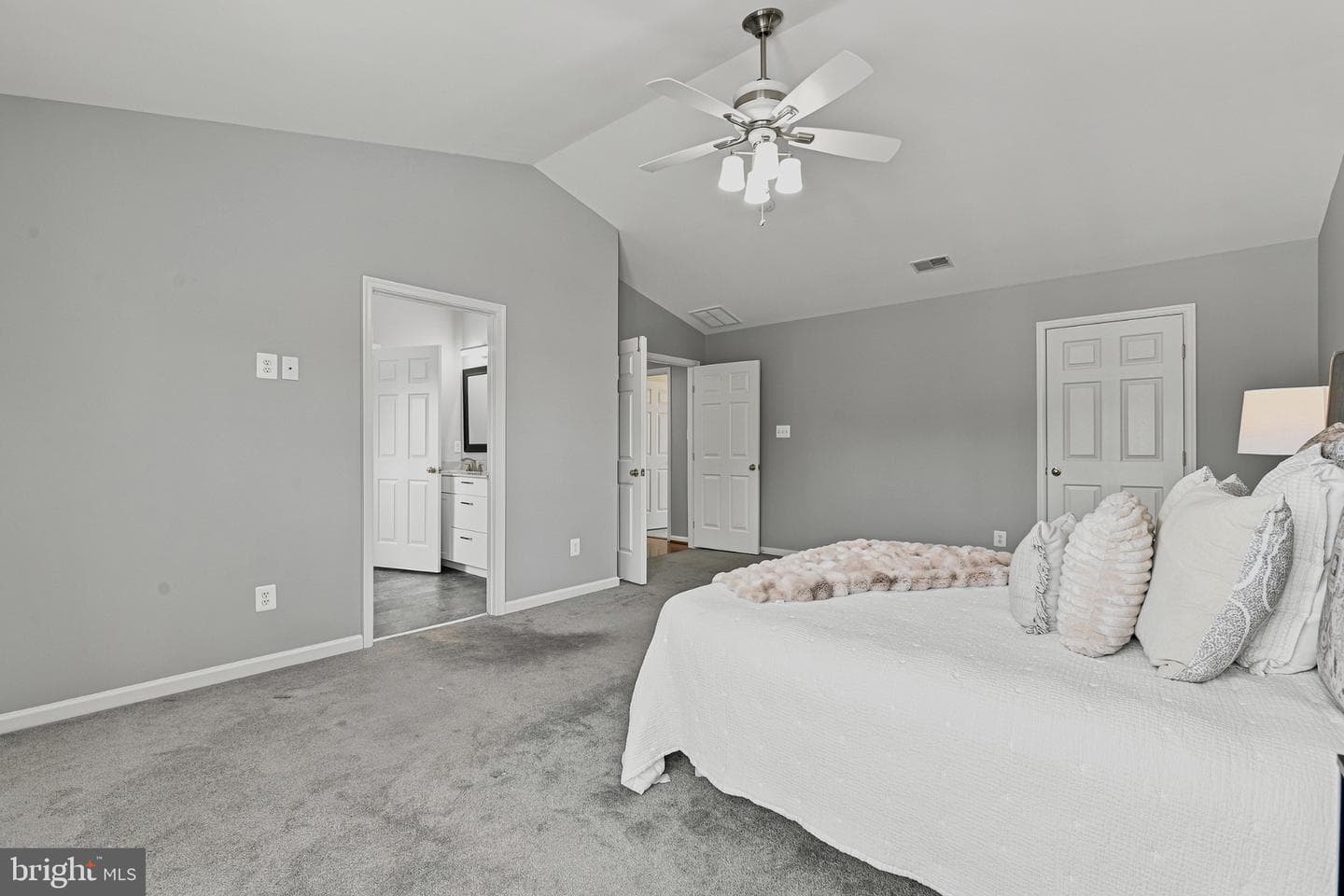 150 Riggs Road photo 37