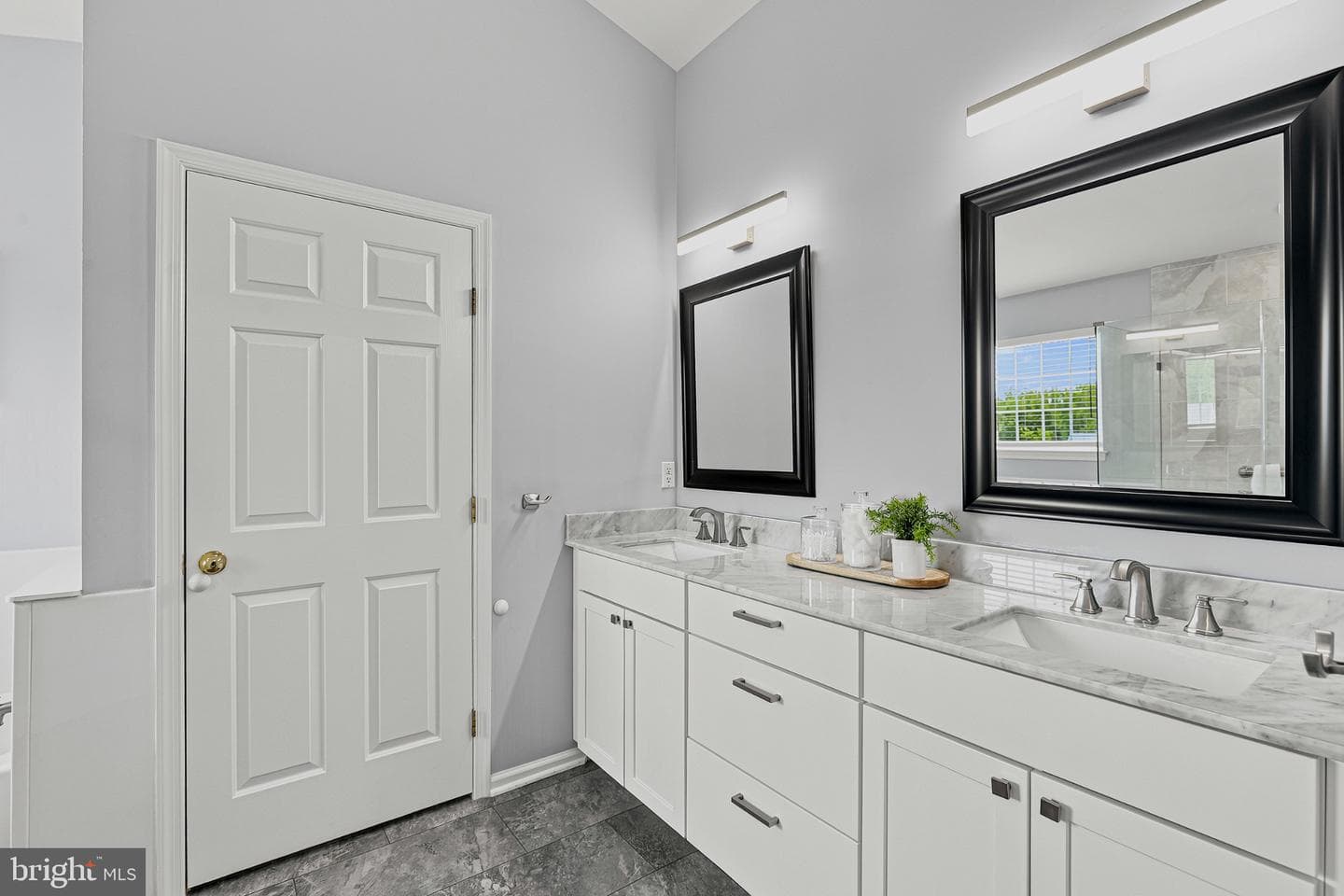 150 Riggs Road photo 40