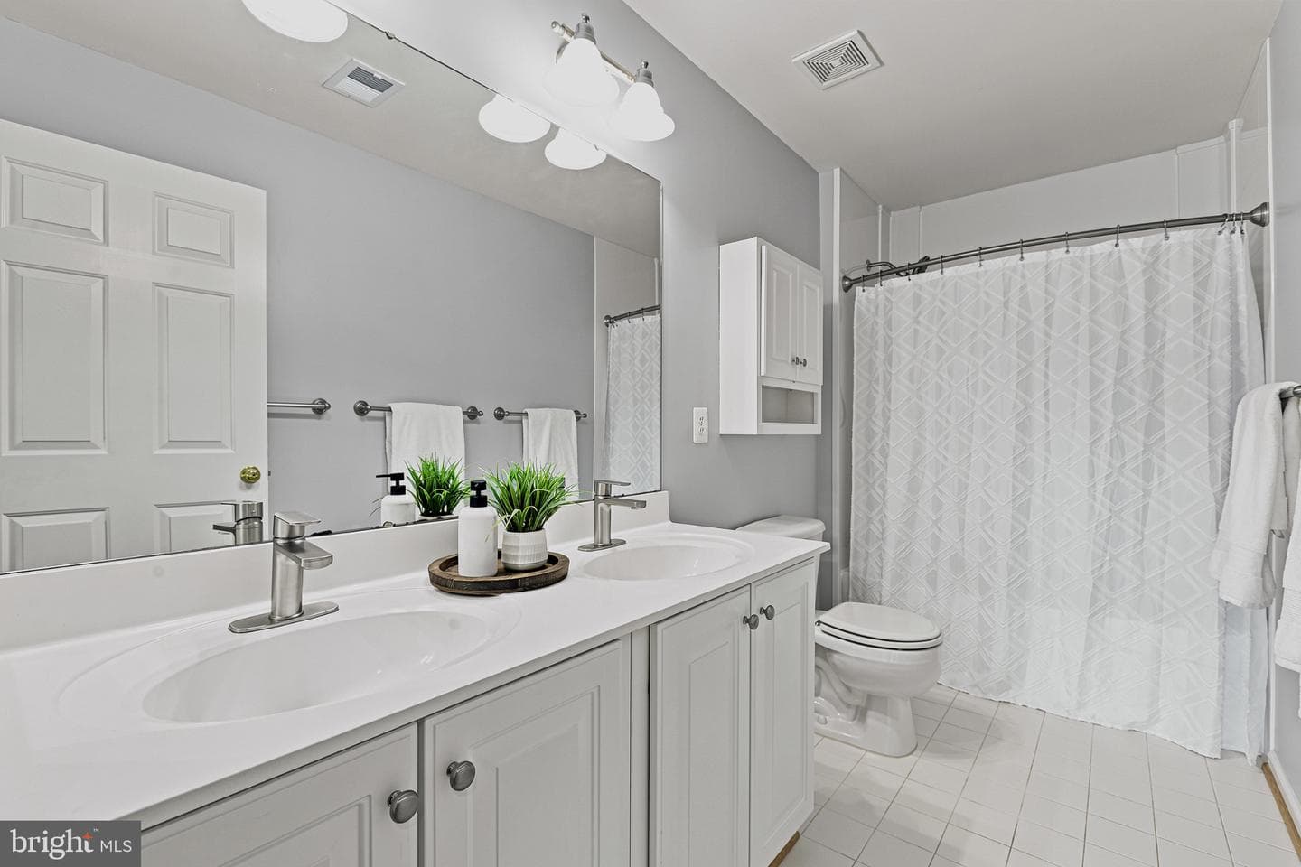 150 Riggs Road photo 46
