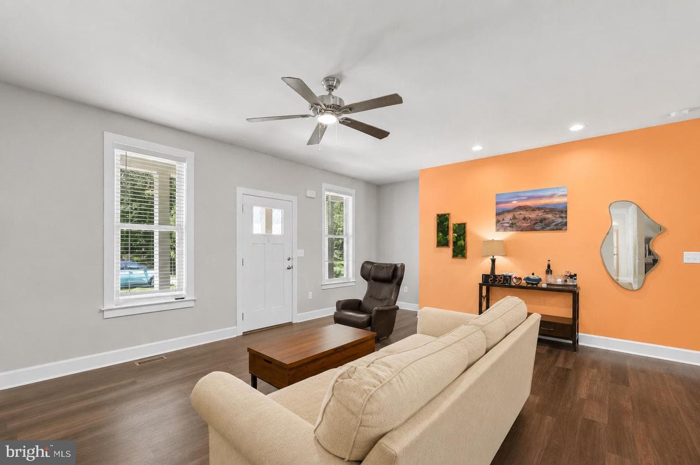 1210 Amherst Avenue photo 16