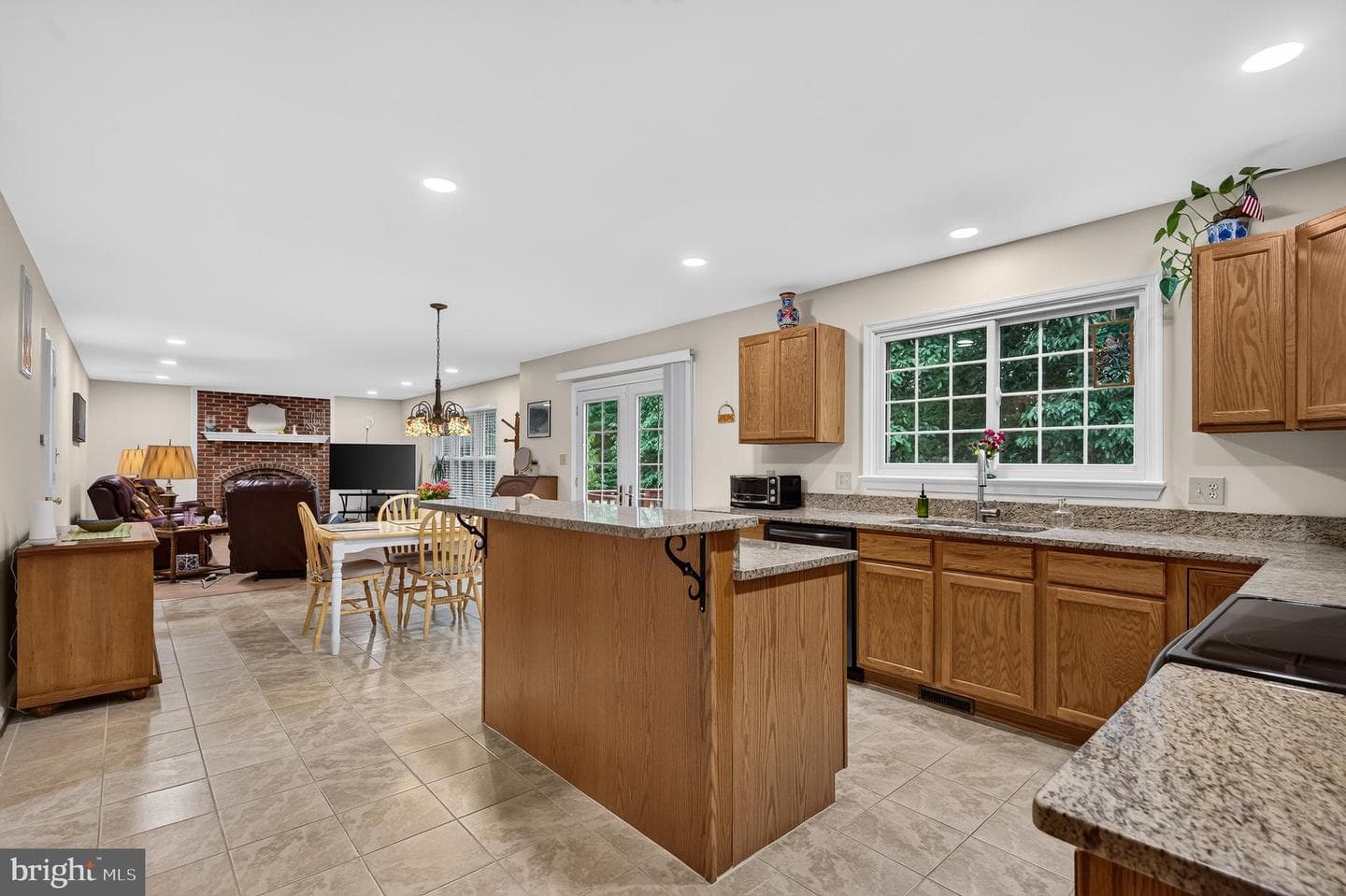 76 Cardinal Forest Drive photo 25