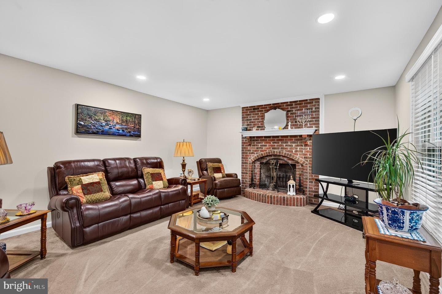 76 Cardinal Forest Drive photo 29