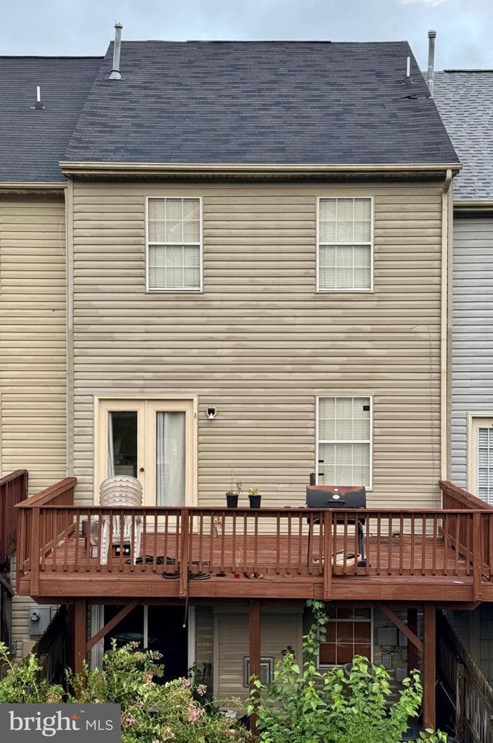 305 Dundee photo 2