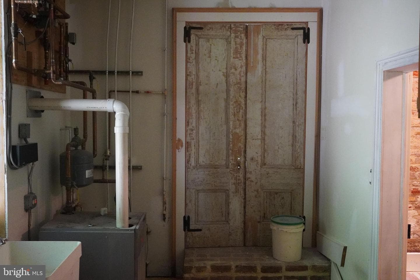 121 Washington Street photo 13
