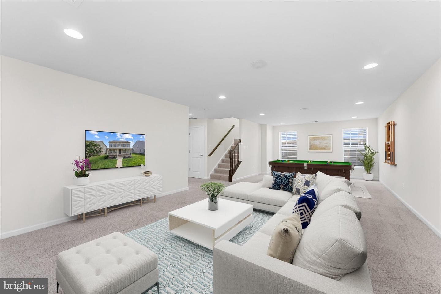148 Gardenia Drive photo 3
