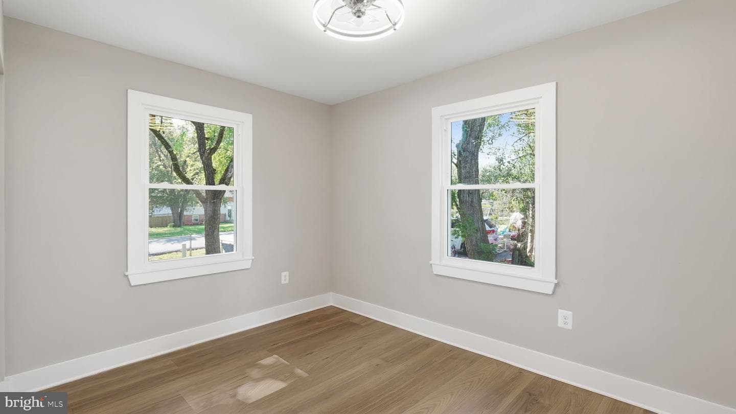 210 Austin Drive photo 23