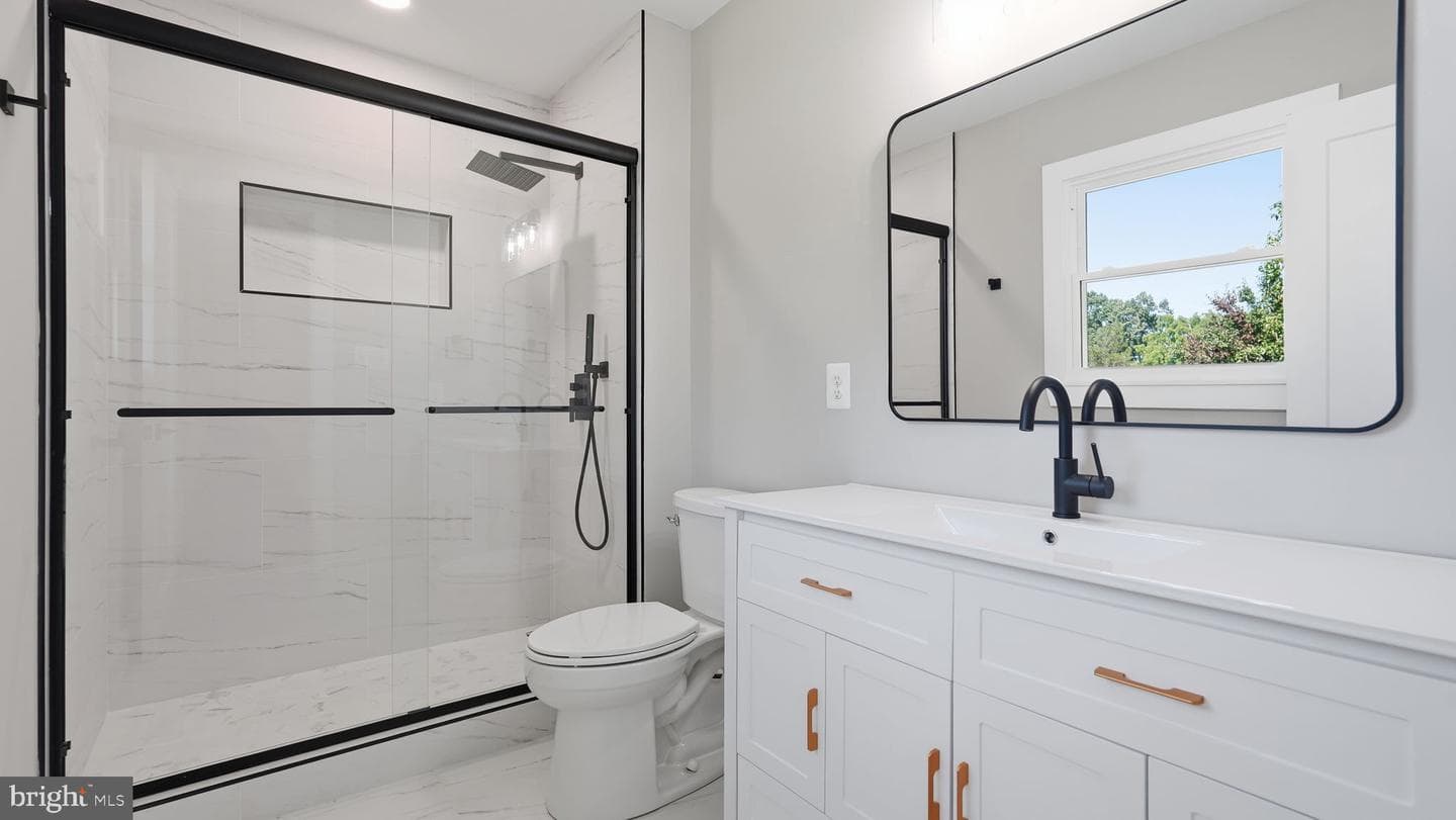210 Austin Drive photo 29