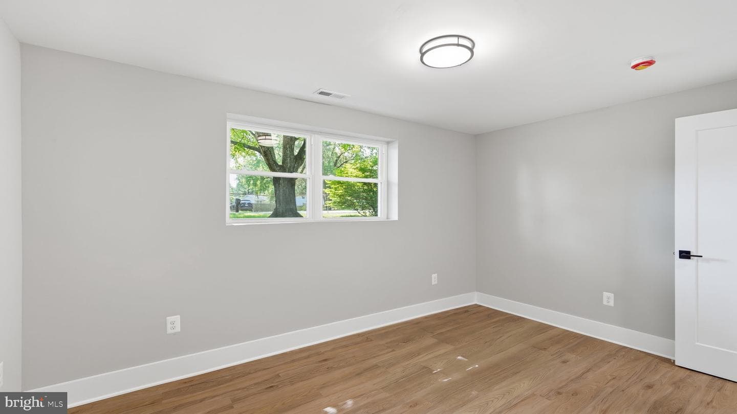 210 Austin Drive photo 33