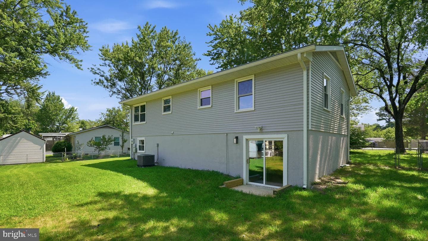 210 Austin Drive photo 38