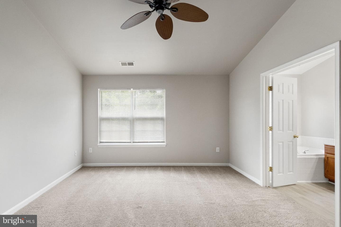 109 Chesterbrook photo 19