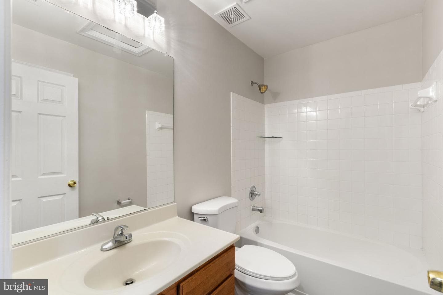 109 Chesterbrook photo 33