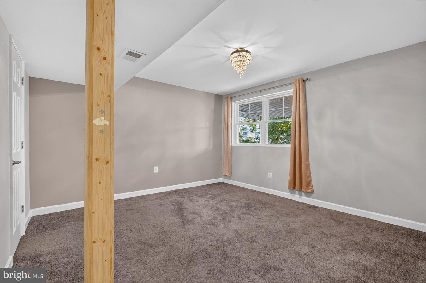 212 Pepper Tree Lane photo 31