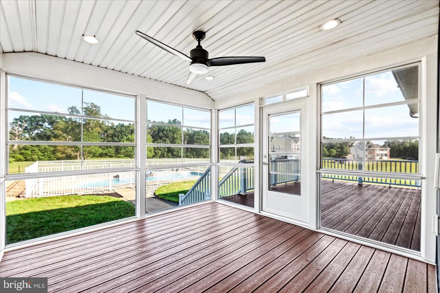 19 Pinto Lane photo 32