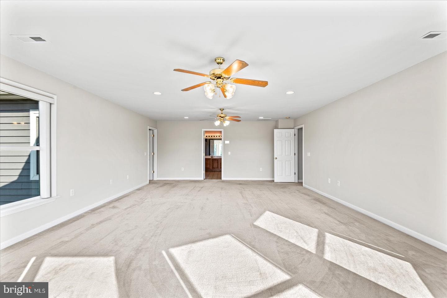19 Pinto Lane photo 35