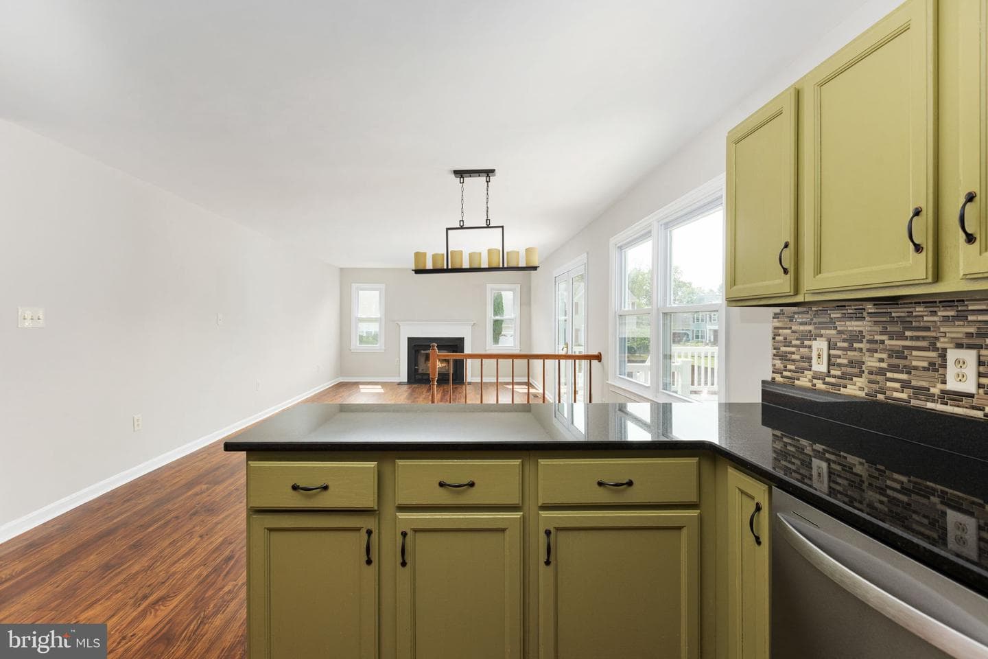 1 Markham Way photo 25