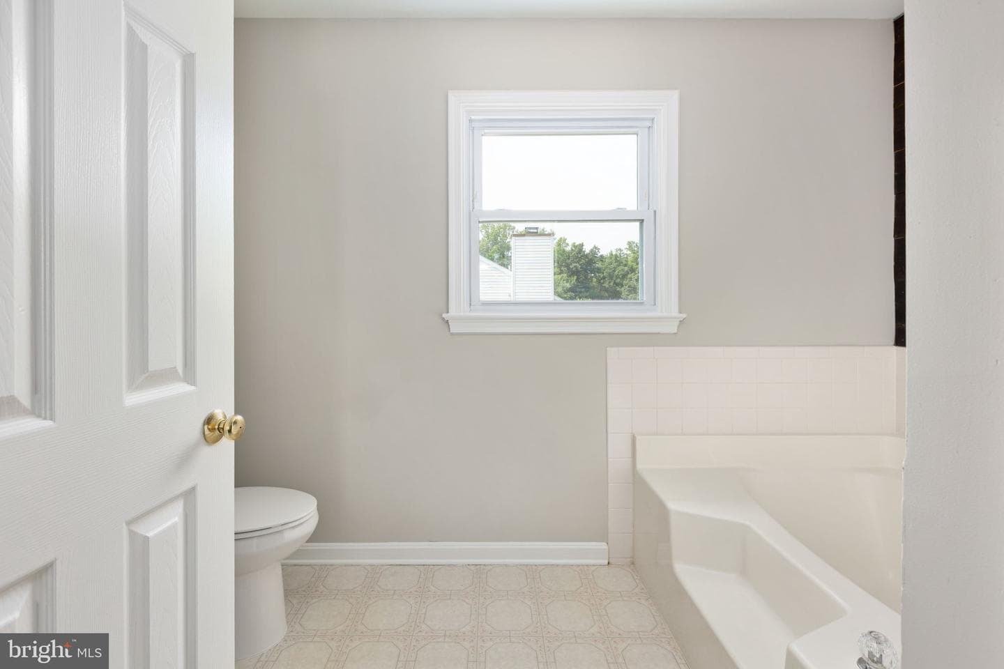 1 Markham Way photo 48