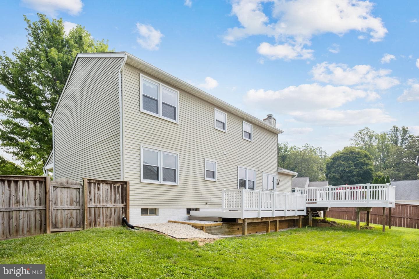 1 Markham Way photo 68