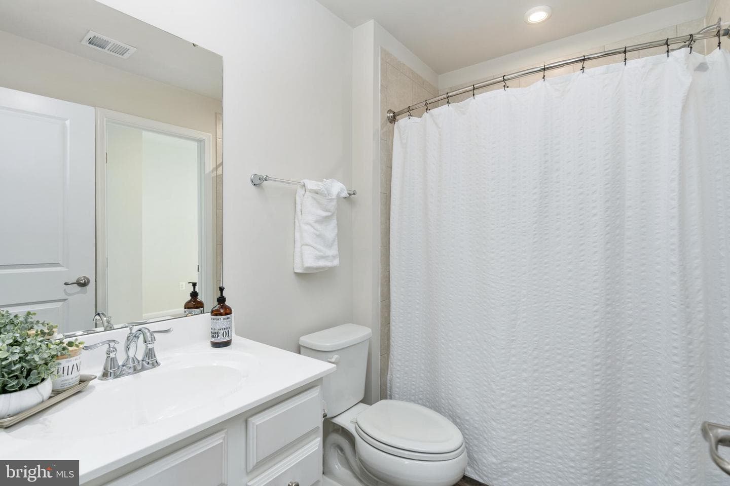 533 View Point Way photo 10