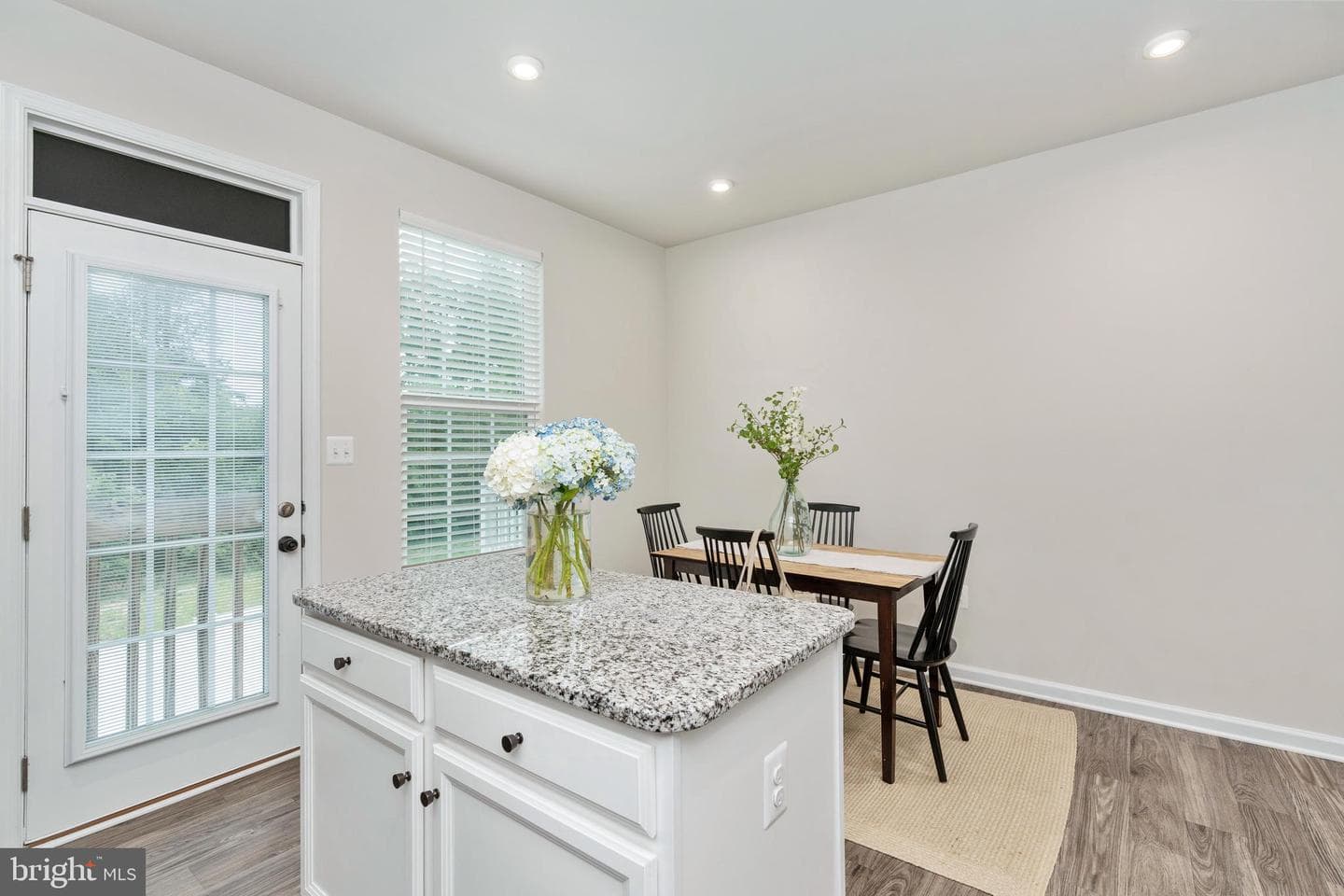 533 View Point Way photo 24