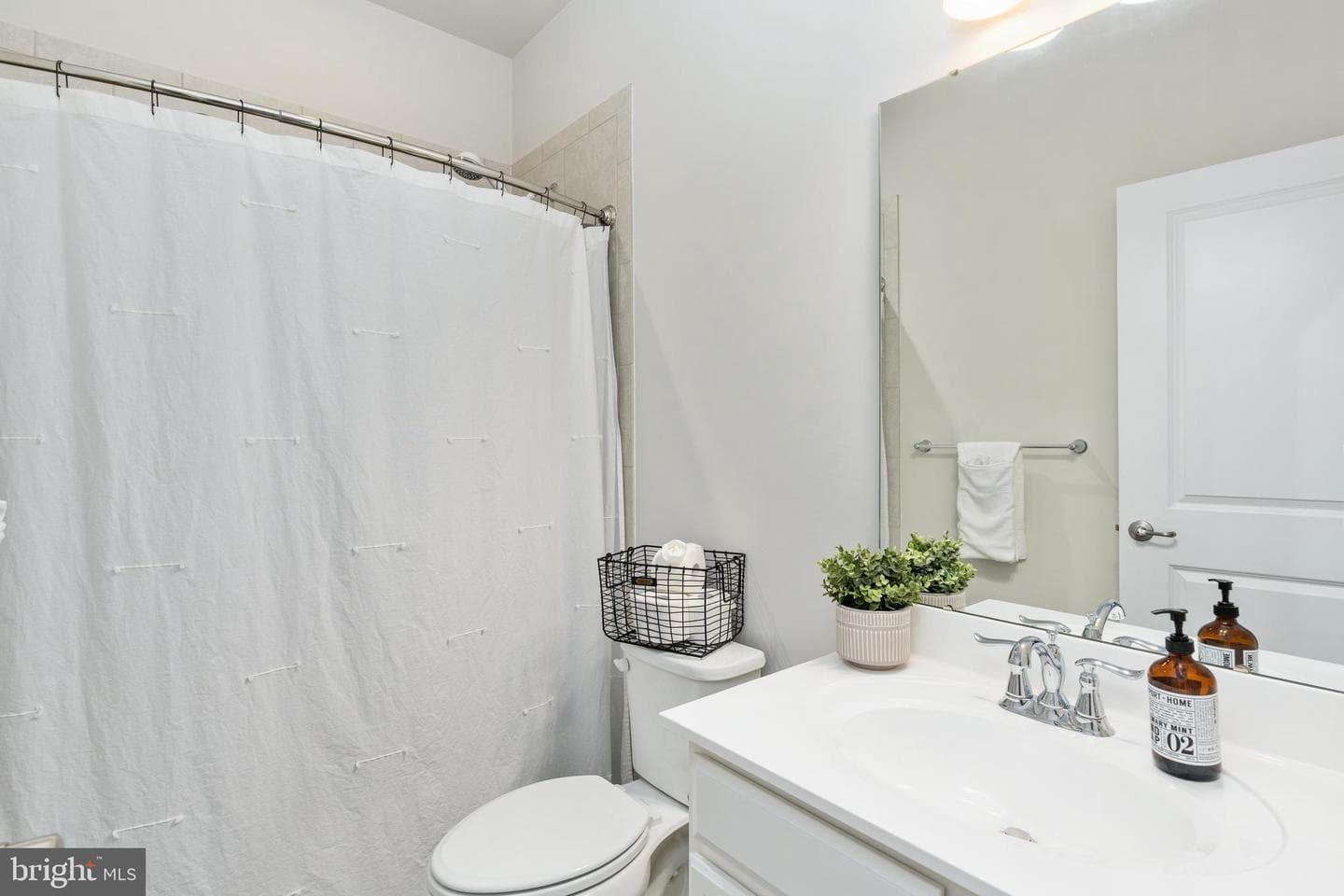 533 View Point Way photo 34