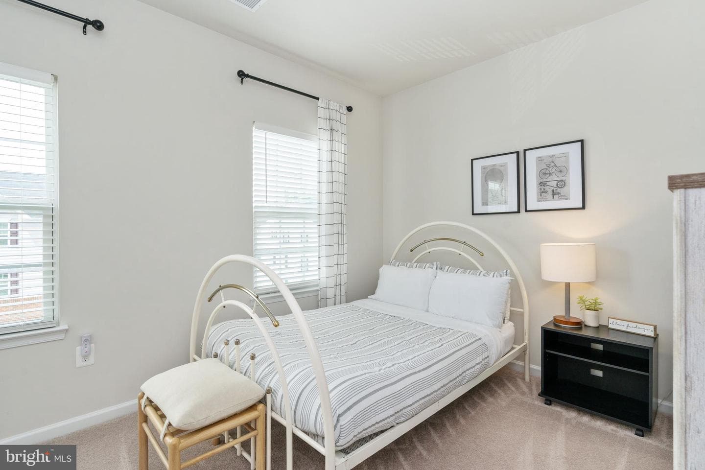533 View Point Way photo 35