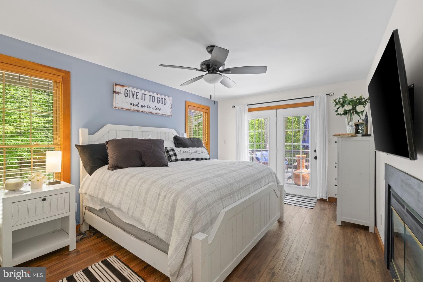 81 Lady Jane Lane photo 21
