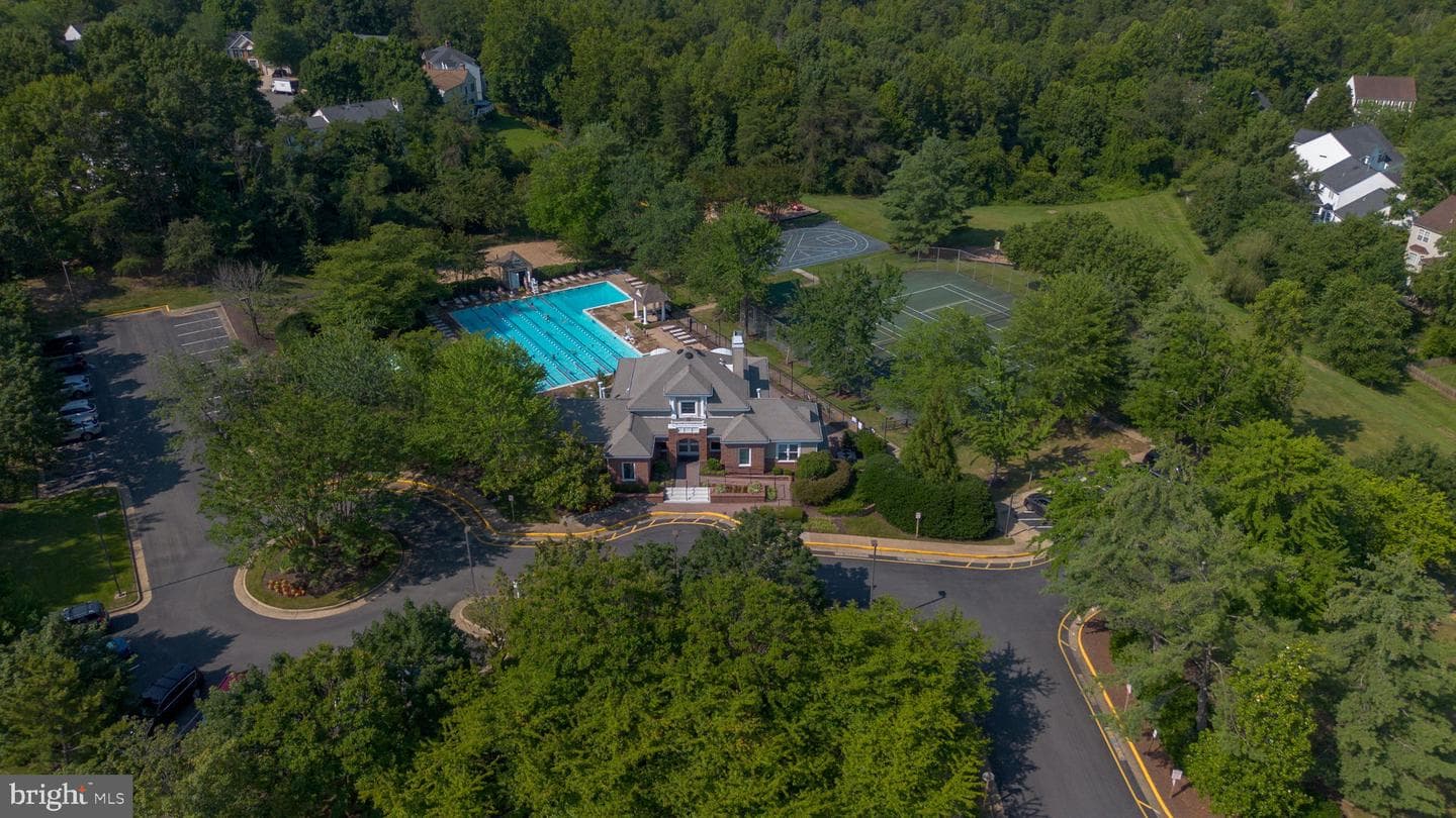 406 Rover Court photo 62