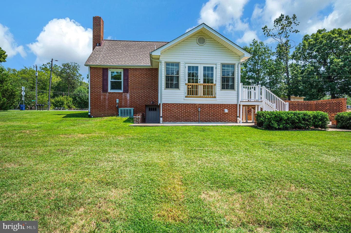 519 Telegraph Road photo 16