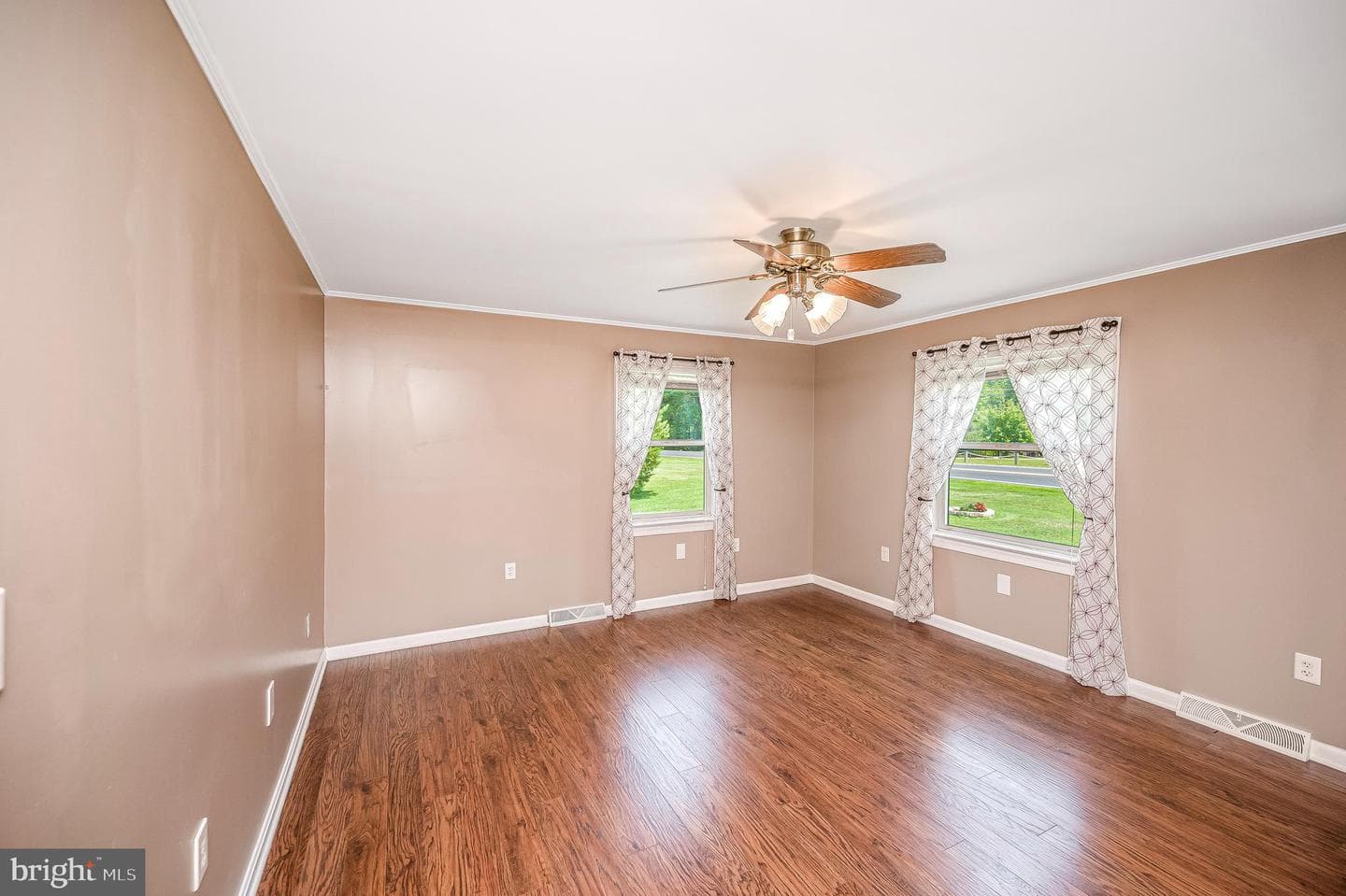 519 Telegraph Road photo 22