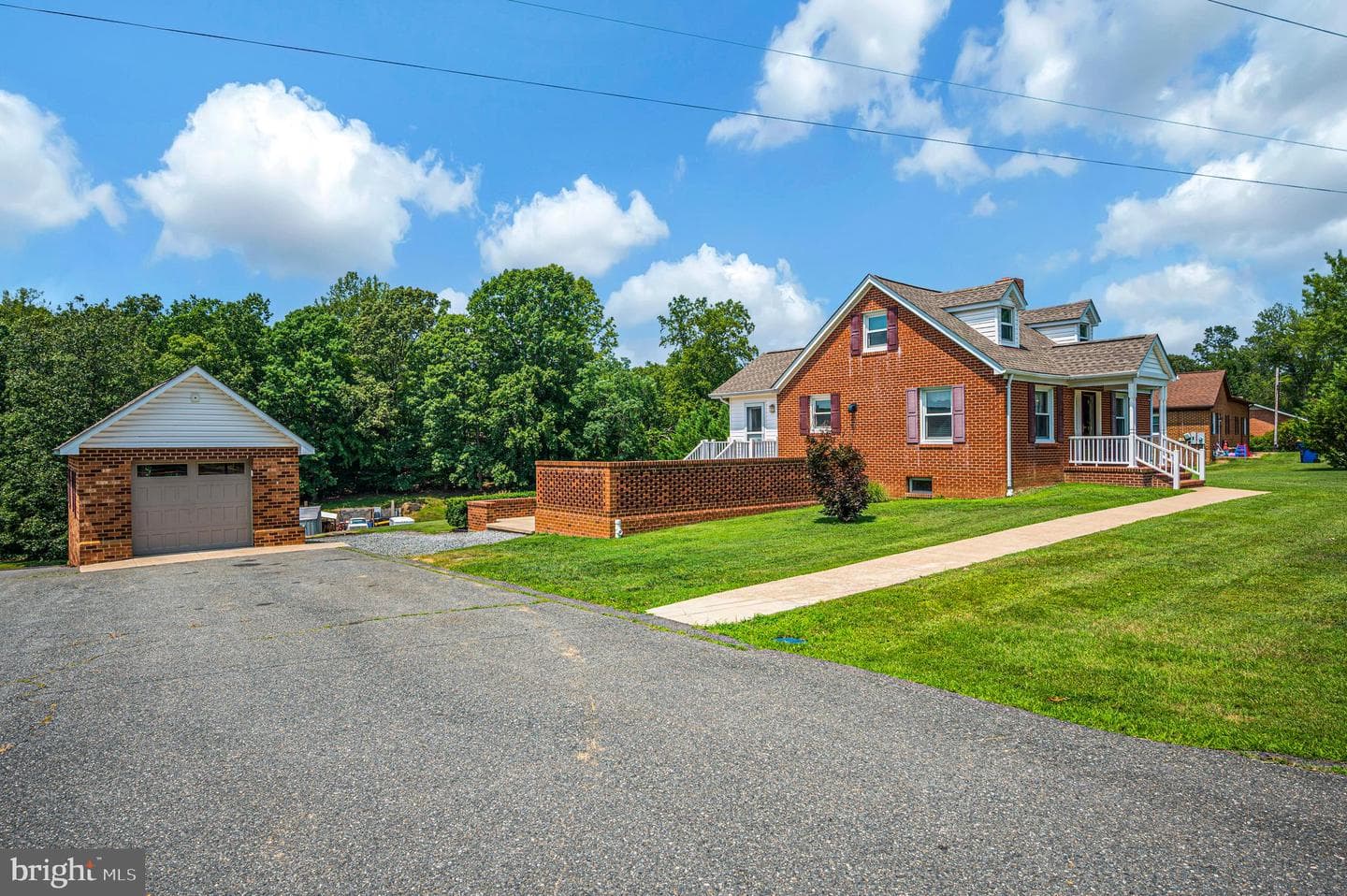 519 Telegraph Road photo 45