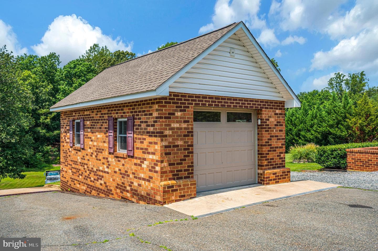 519 Telegraph Road photo 48