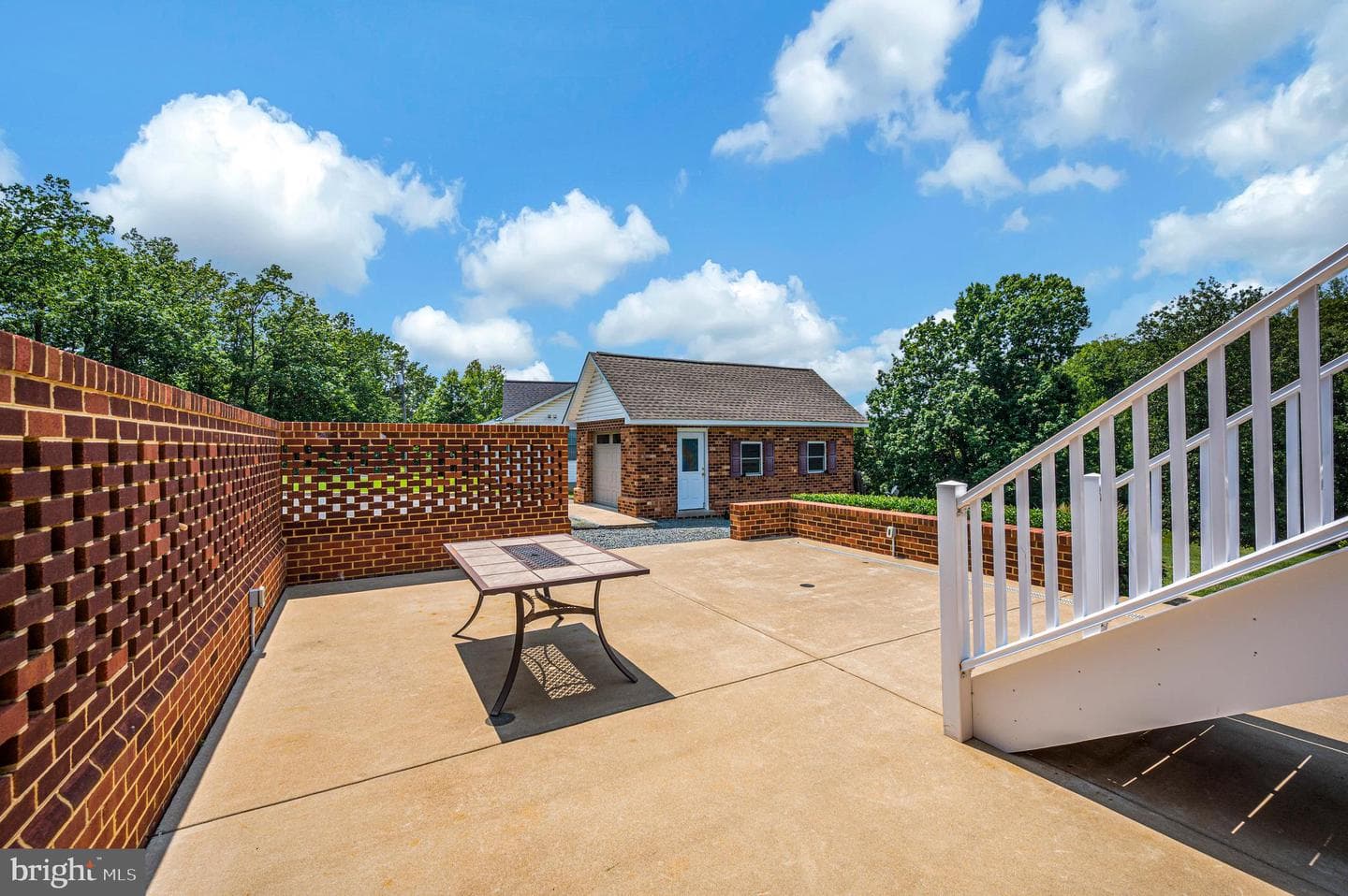 519 Telegraph Road photo 56